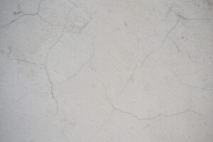 Why Wall Cracks Should Never Be Ignored